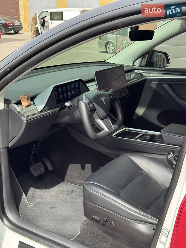 Позашляховик / Кросовер Tesla Model Y 2021 в Сумах