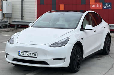 Внедорожник / Кроссовер Tesla Model Y 2022 в 