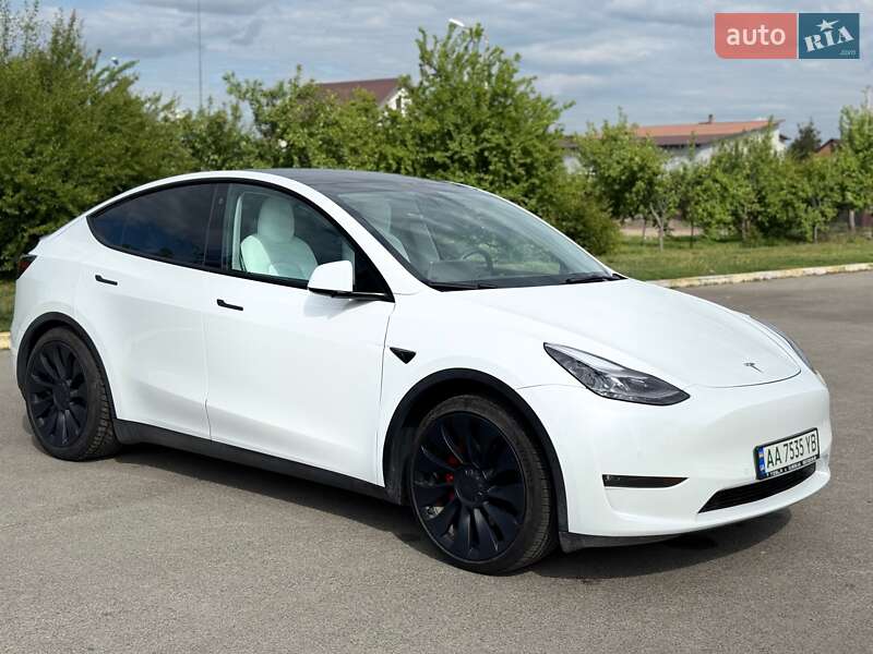 Внедорожник / Кроссовер Tesla Model Y 2021 в Ирпене