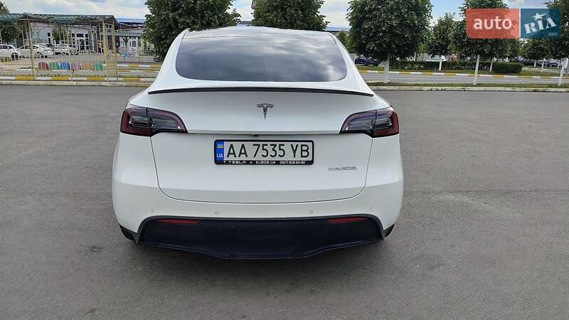 Внедорожник / Кроссовер Tesla Model Y 2021 в Ирпене