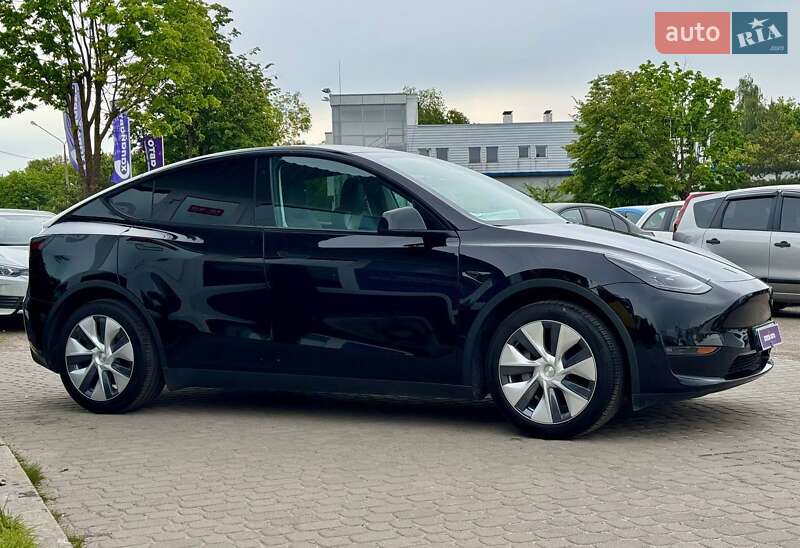 Внедорожник / Кроссовер Tesla Model Y 2020 в Львове