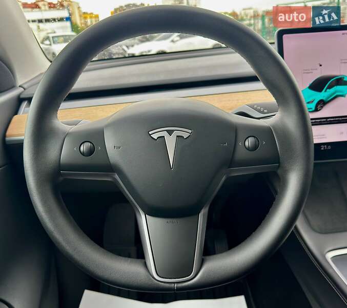 Внедорожник / Кроссовер Tesla Model Y 2020 в Львове
