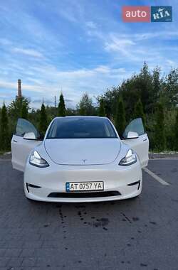 Внедорожник / Кроссовер Tesla Model Y 2021 в 