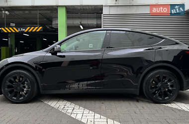 Внедорожник / Кроссовер Tesla Model Y 2023 в Киеве