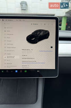 Внедорожник / Кроссовер Tesla Model Y 2023 в Киеве
