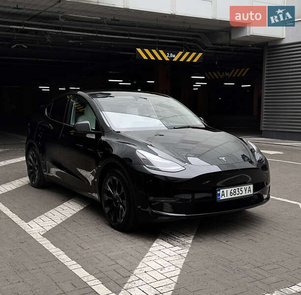 Позашляховик / Кросовер Tesla Model Y 2023 в Києві фото 2 Позашляховик / Кросовер Tesla Model Y 2023 в Києві