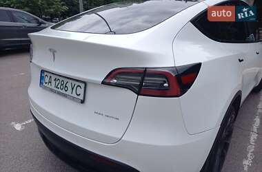 Внедорожник / Кроссовер Tesla Model Y 2021 в 