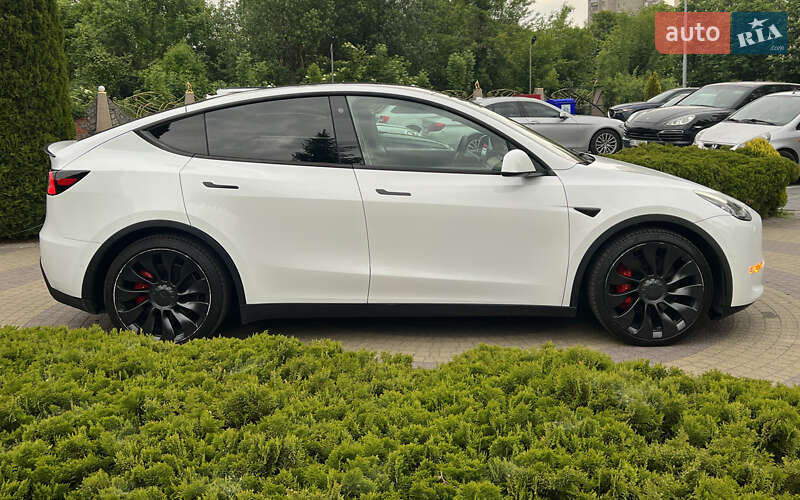Внедорожник / Кроссовер Tesla Model Y 2022 в Львове