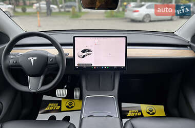 Внедорожник / Кроссовер Tesla Model Y 2022 в 