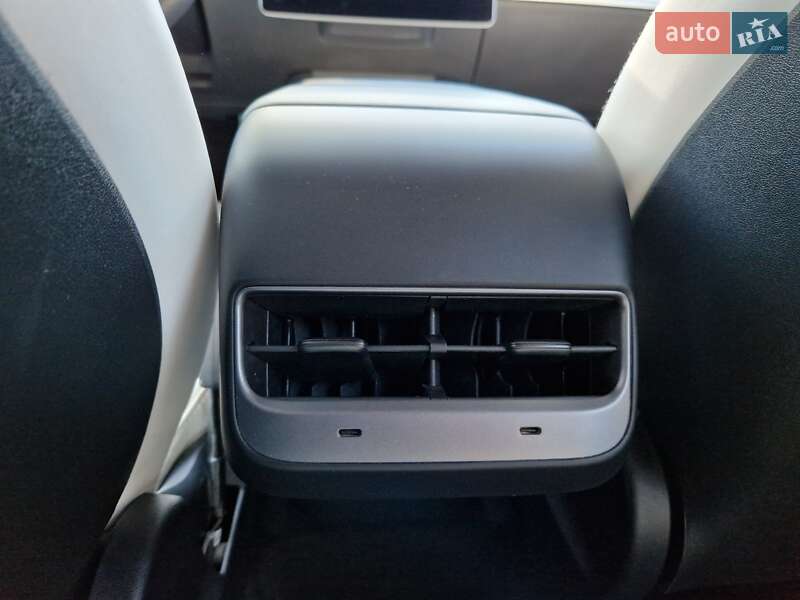 Внедорожник / Кроссовер Tesla Model Y 2022 в Днепре фото 39 Внедорожник / Кроссовер Tesla Model Y 2022 в Днепре