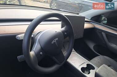 Позашляховик / Кросовер Tesla Model Y 2023 в 