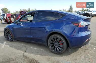 Позашляховик / Кросовер Tesla Model Y 2023 в 