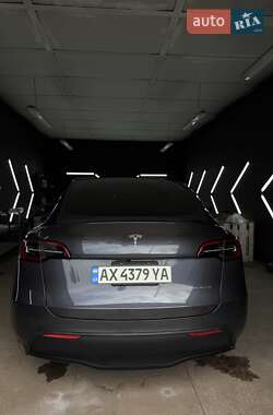 Позашляховик / Кросовер Tesla Model Y 2023 в 