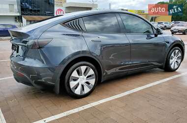 Внедорожник / Кроссовер Tesla Model Y 2024 в 