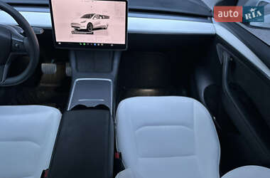 Внедорожник / Кроссовер Tesla Model Y 2023 в 