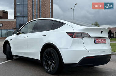 Внедорожник / Кроссовер Tesla Model Y 2023 в 