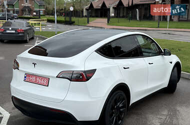 Внедорожник / Кроссовер Tesla Model Y 2023 в 