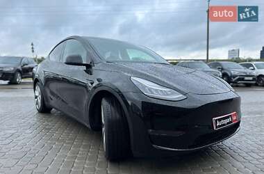 Позашляховик / Кросовер Tesla Model Y 2022 в 