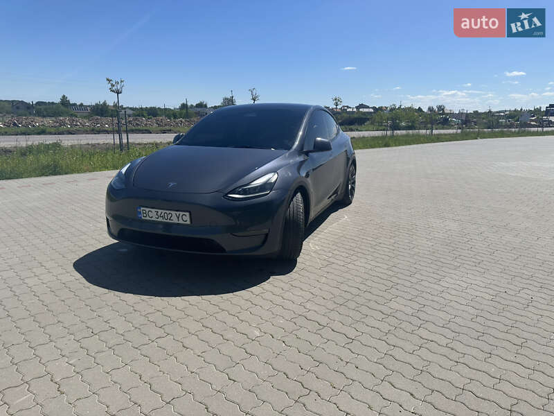 Внедорожник / Кроссовер Tesla Model Y 2023 в Львове