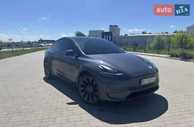 Внедорожник / Кроссовер Tesla Model Y 2023 в Львове