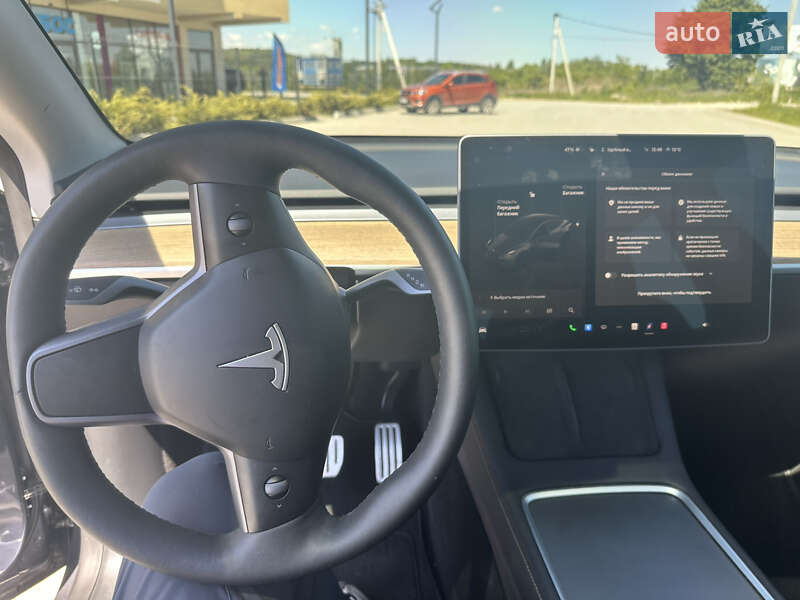 Внедорожник / Кроссовер Tesla Model Y 2023 в Львове