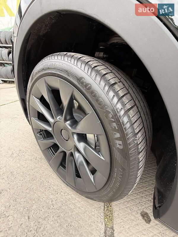 Внедорожник / Кроссовер Tesla Model Y 2023 в Киеве фото 8 Внедорожник / Кроссовер Tesla Model Y 2023 в Киеве