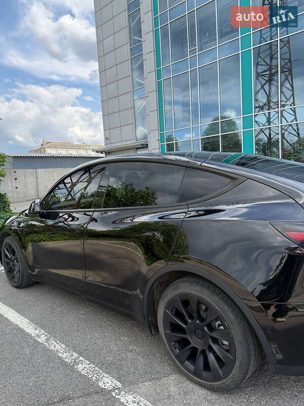 Внедорожник / Кроссовер Tesla Model Y 2021 в Днепре