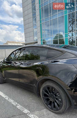 Внедорожник / Кроссовер Tesla Model Y 2021 в 