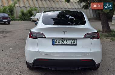 Позашляховик / Кросовер Tesla Model Y 2023 в 