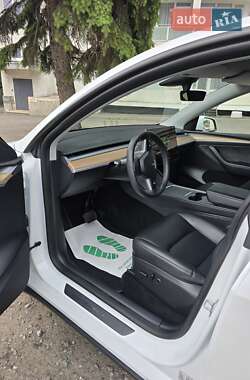 Позашляховик / Кросовер Tesla Model Y 2023 в 
