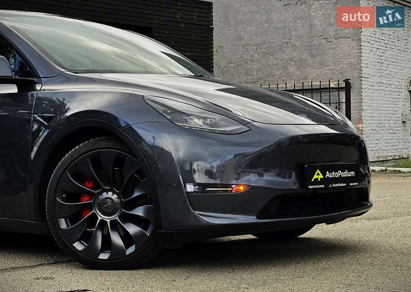 Внедорожник / Кроссовер Tesla Model Y 2022 в Киеве