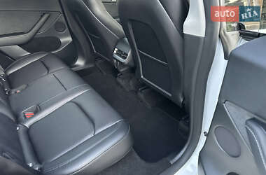 Внедорожник / Кроссовер Tesla Model Y 2023 в 