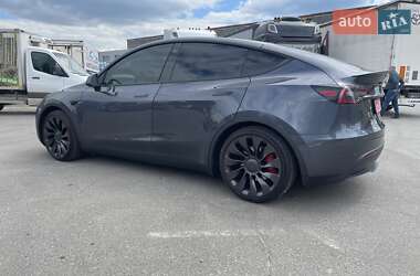 Внедорожник / Кроссовер Tesla Model Y 2021 в 