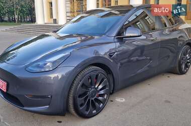 Внедорожник / Кроссовер Tesla Model Y 2021 в 