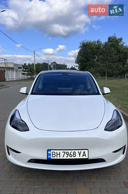 Внедорожник / Кроссовер Tesla Model Y 2023 в 