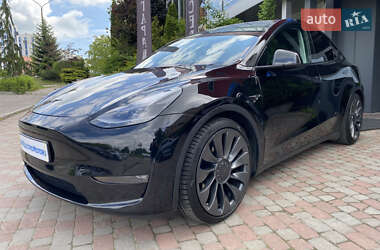Внедорожник / Кроссовер Tesla Model Y 2021 в 