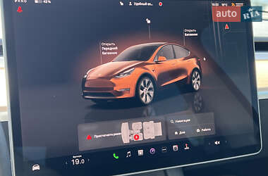 Позашляховик / Кросовер Tesla Model Y 2023 в 