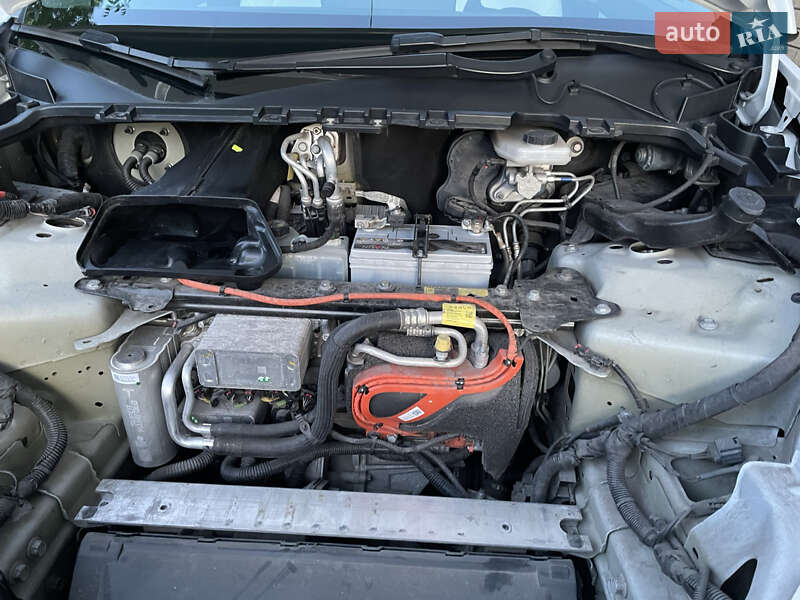 Внедорожник / Кроссовер Tesla Model Y 2021 в Днепре