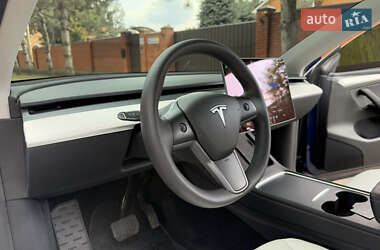 Позашляховик / Кросовер Tesla Model Y 2023 в 