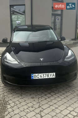 Внедорожник / Кроссовер Tesla Model Y 2022 в 