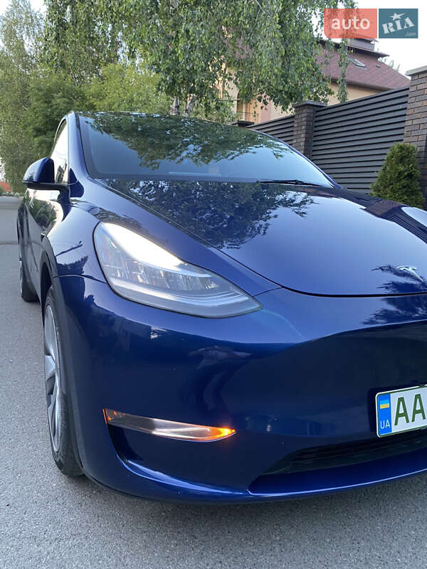 Позашляховик / Кросовер Tesla Model Y 2022 в Києві