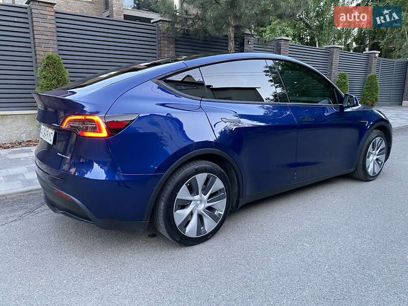 Позашляховик / Кросовер Tesla Model Y 2022 в Києві
