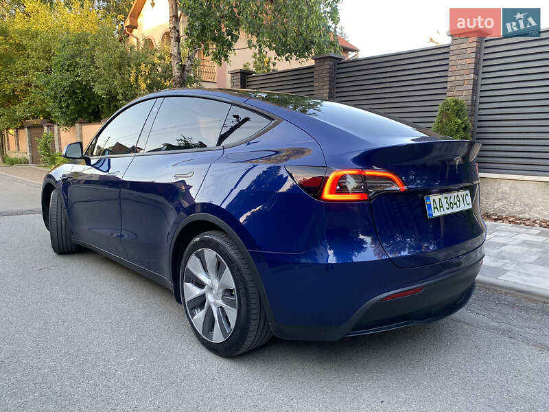 Позашляховик / Кросовер Tesla Model Y 2022 в Києві