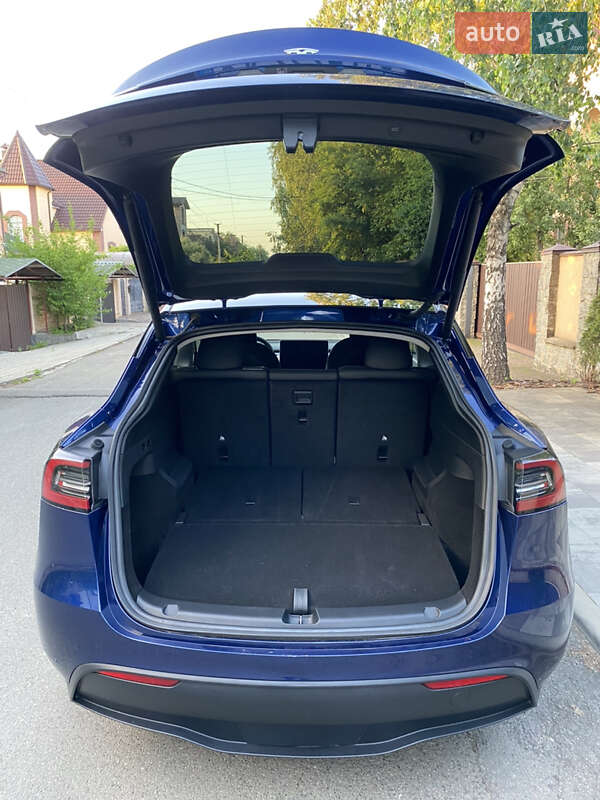 Позашляховик / Кросовер Tesla Model Y 2022 в Києві
