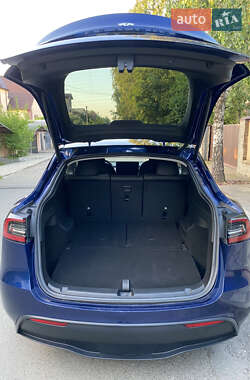 Внедорожник / Кроссовер Tesla Model Y 2022 в 