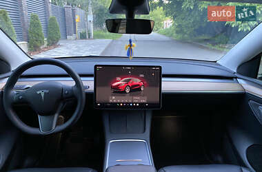 Внедорожник / Кроссовер Tesla Model Y 2022 в 