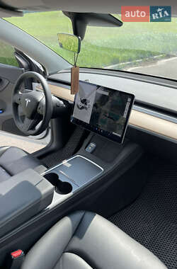 Внедорожник / Кроссовер Tesla Model Y 2022 в 
