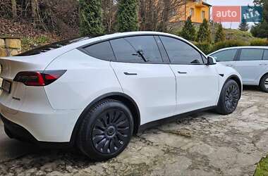 Позашляховик / Кросовер Tesla Model Y 2021 в 