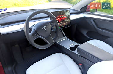 Позашляховик / Кросовер Tesla Model Y 2023 в 