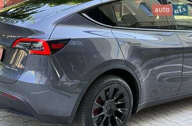 Внедорожник / Кроссовер Tesla Model Y 2023 в 